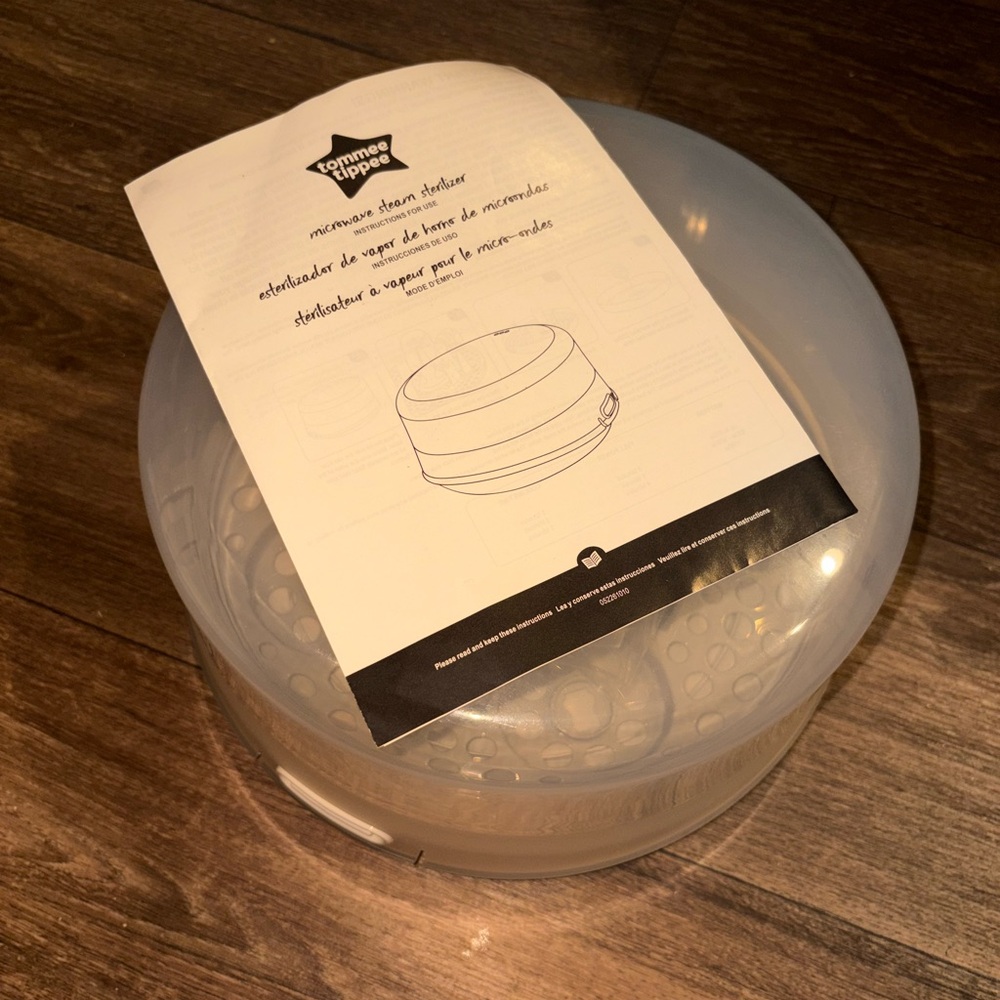 Tommee Tippee Microwave Steam Sterilizer